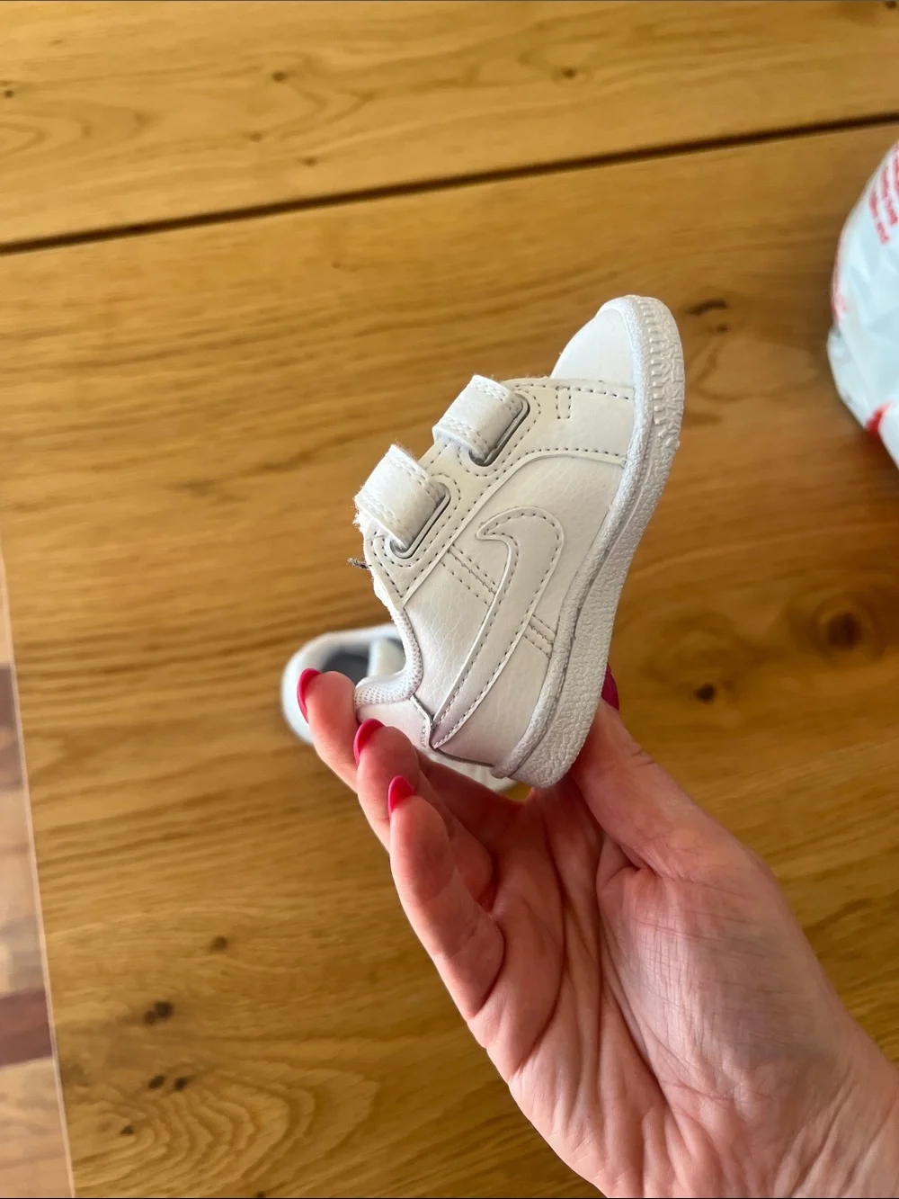 Nike Baby White Velcro Trainer Sneakers (Size 2 or newborn)